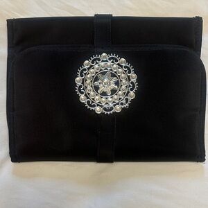 Foldable, clear toilette bag with many compartments